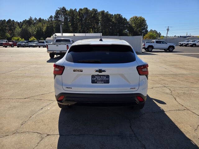 2025 Chevrolet Trax RS
