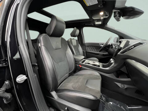 2022 Ford Edge ST