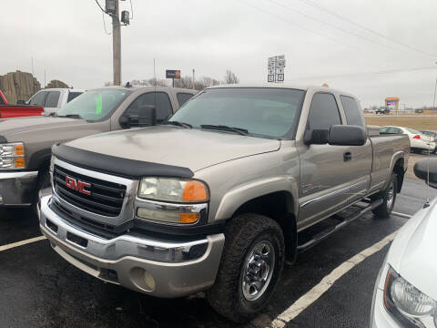 2003 GMC Sierra 2500HD for sale at Sheppards Auto Sales in Harviell MO