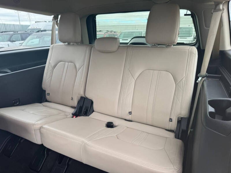 2023 Ford Expedition MAX Platinum