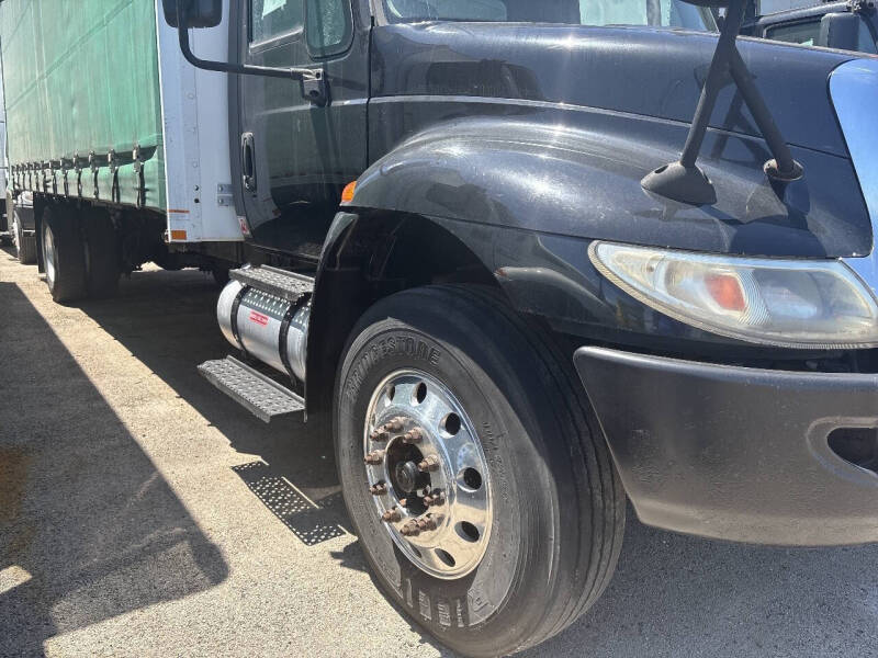 2019 Freightliner M2 112