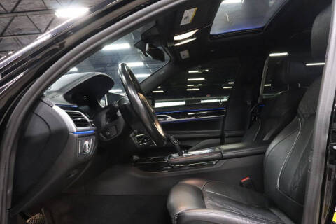 2022 BMW 7 Series ALPINA B7 xDrive