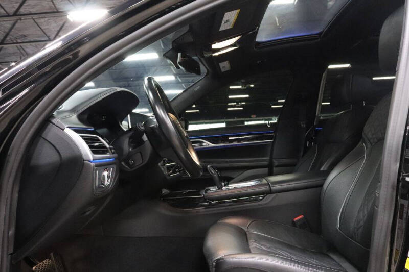 2022 BMW 7 Series ALPINA B7 xDrive