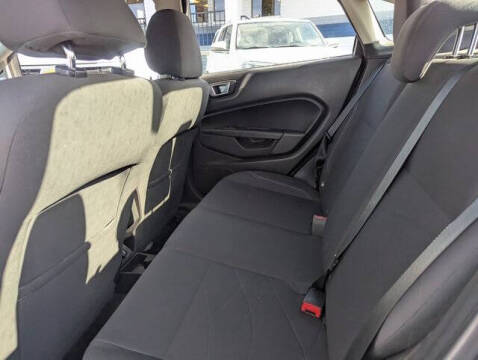 2015 Ford Fiesta SE