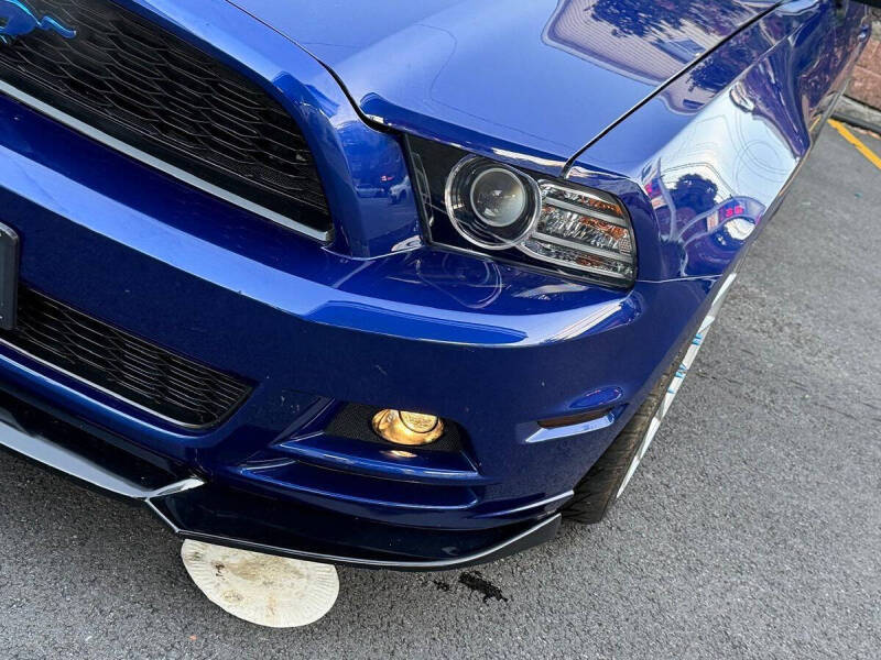 2014 Ford Mustang V6