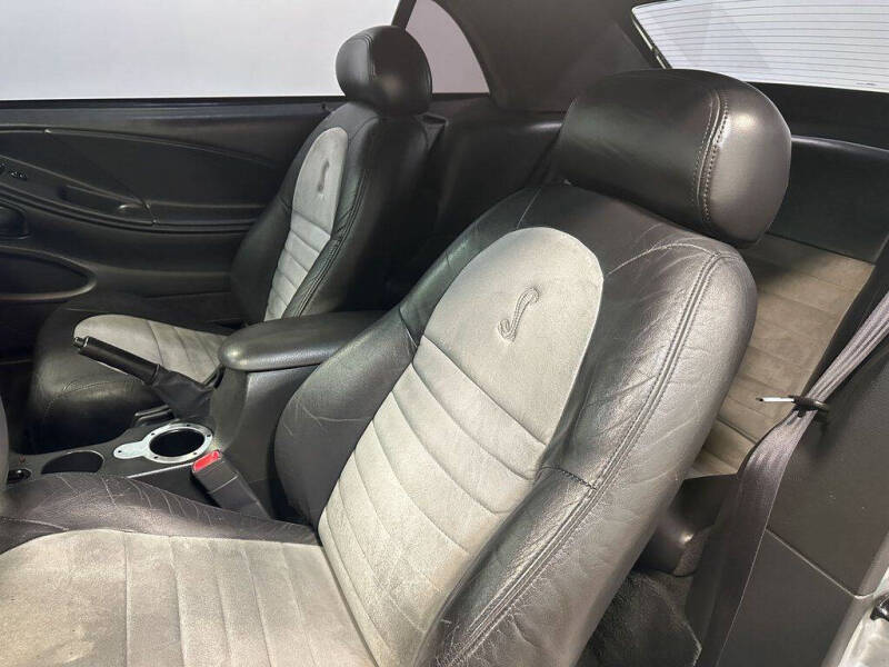 2001 Ford Mustang SVT Cobra