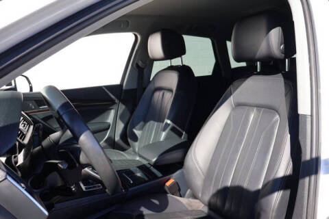 2019 Audi Q5 quattro Premium 45 TFSI