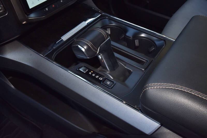 2023 Ford F-150 Lightning Lariat