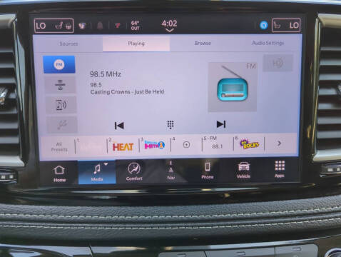 2024 Chrysler Pacifica Plug-In Hybrid Select