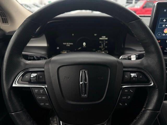 2022 Lincoln Nautilus Standard