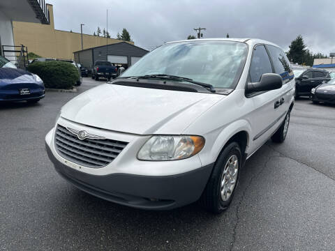 2002 Chrysler Voyager for sale at Daytona Motor Co in Lynnwood WA