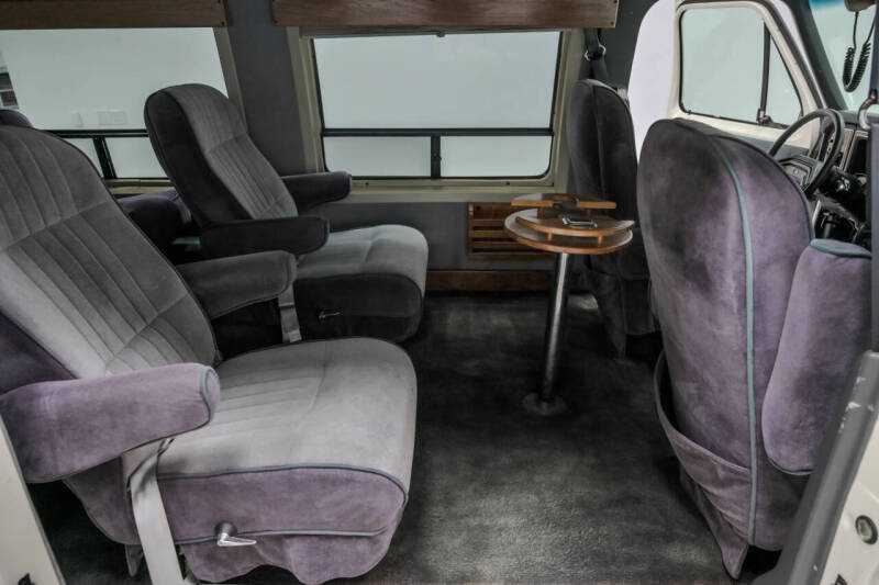 1990 Ford E-Series E-150
