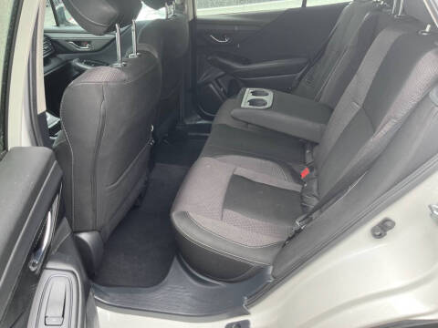 2022 Subaru Outback Premium