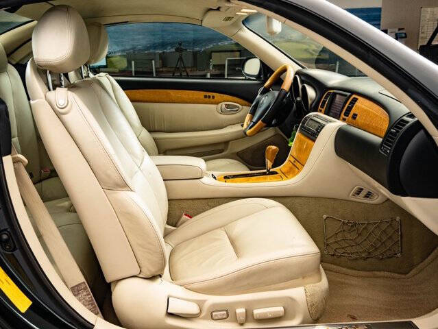 2004 Lexus SC 430