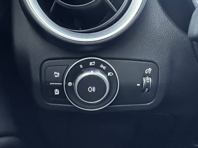 2018 Alfa Romeo Stelvio Sport