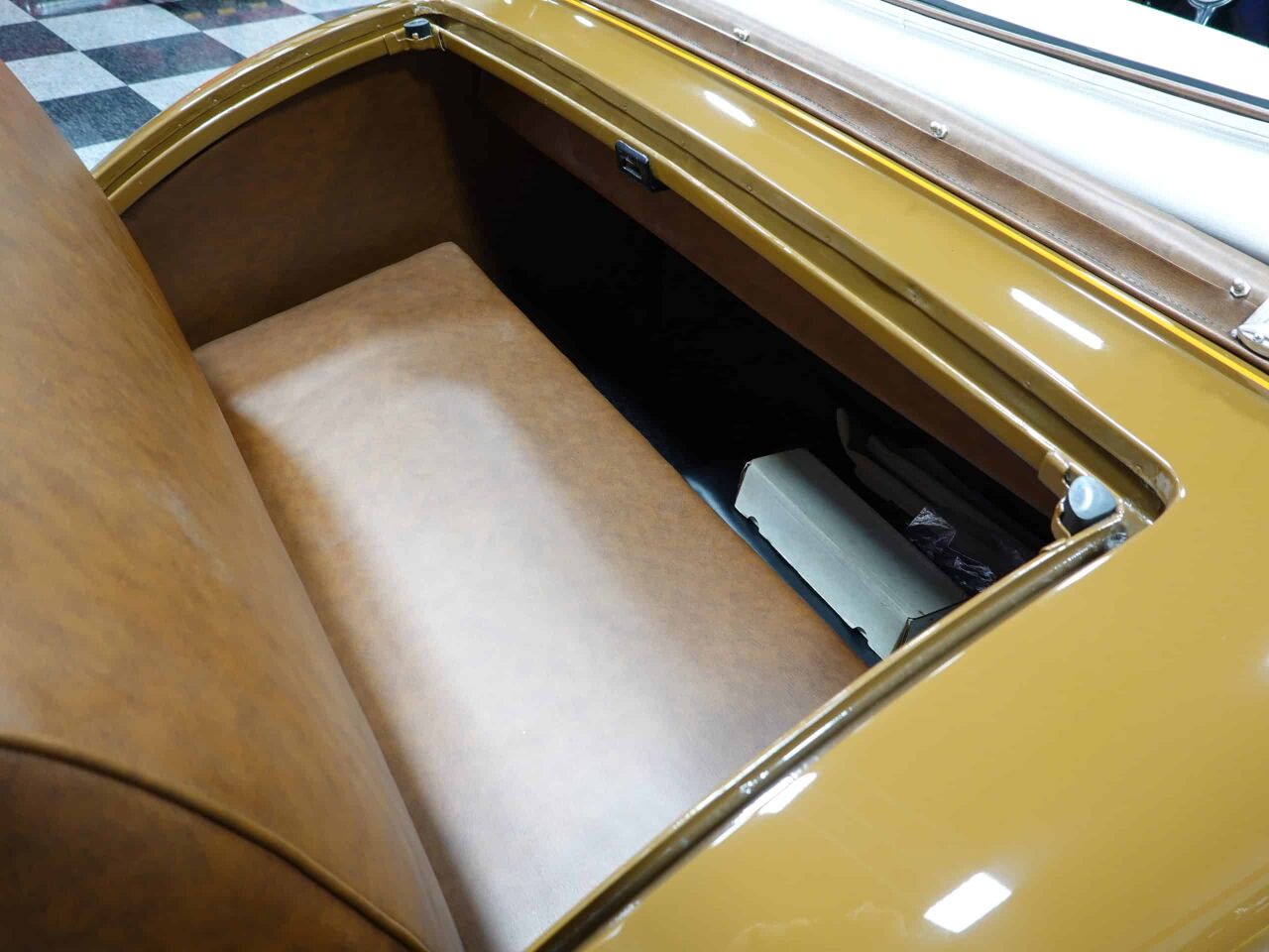 1933 Chevrolet Master Deluxe 31
