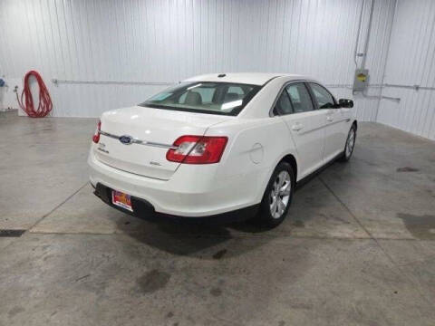 2011 Ford Taurus SEL