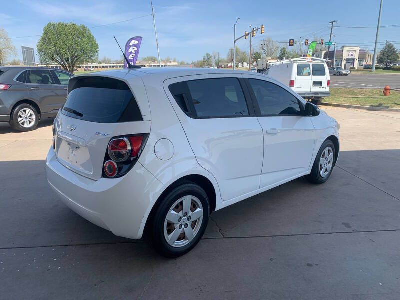 2014 Chevrolet Sonic LS Auto