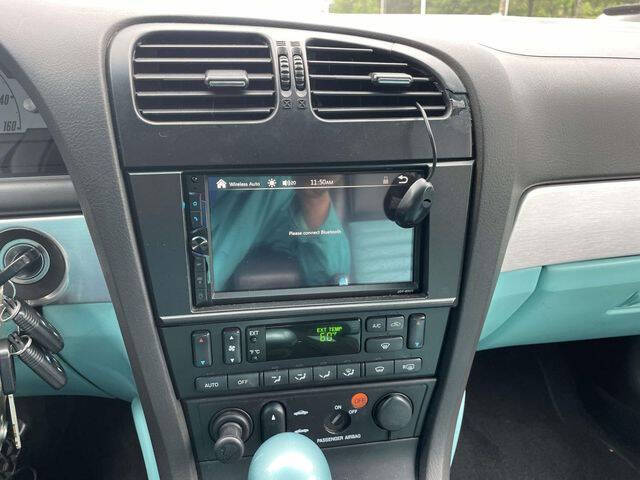 2002 Ford Thunderbird Deluxe
