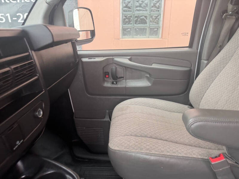 2015 GMC Savana 2500