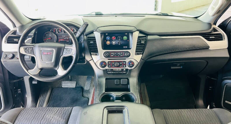 2015 GMC Yukon XL SLE