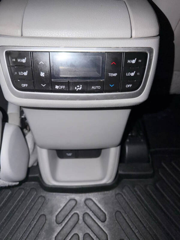 2016 Toyota Highlander