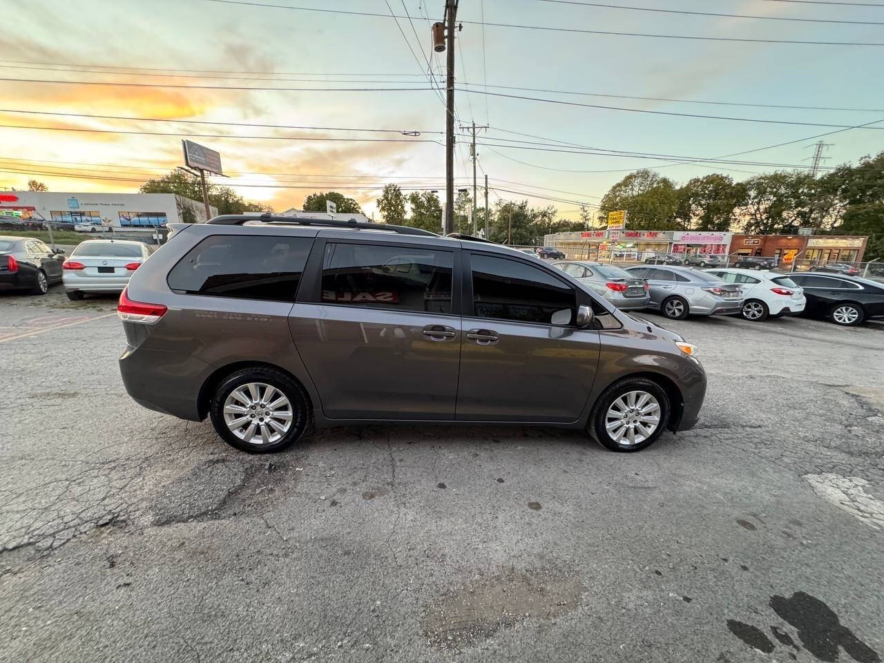 2013 Toyota Sienna for sale at Green Ride LLC in NASHVILLE, TN