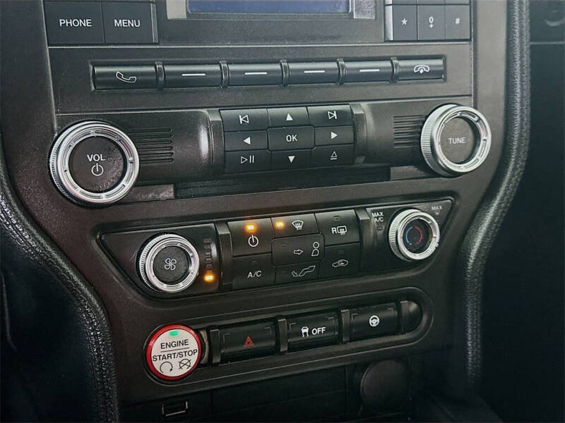 2017 Ford Mustang V6