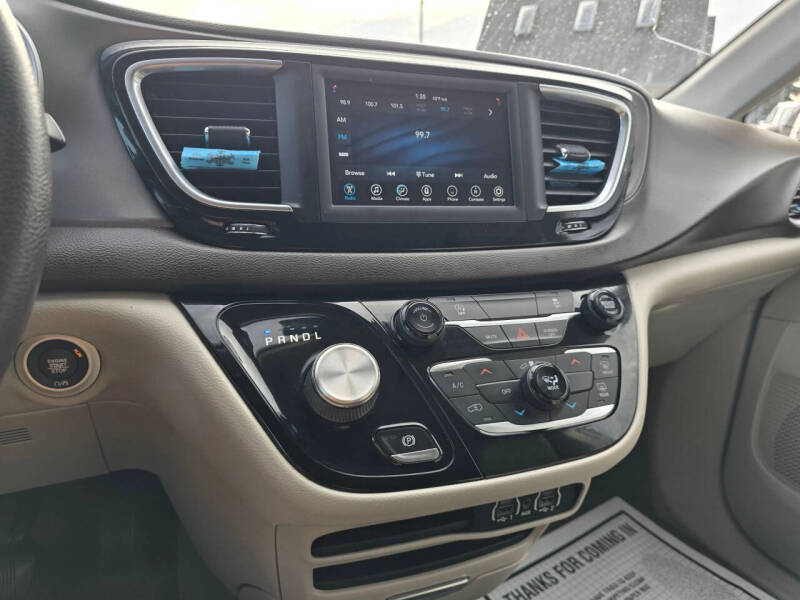 2021 Chrysler Voyager LXi
