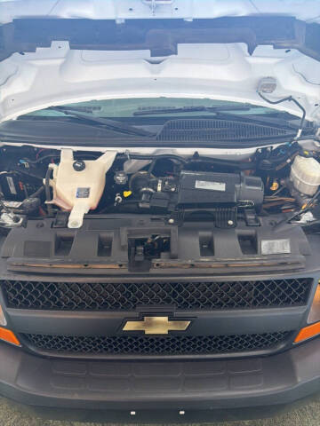 2017 Chevrolet Express LS 3500