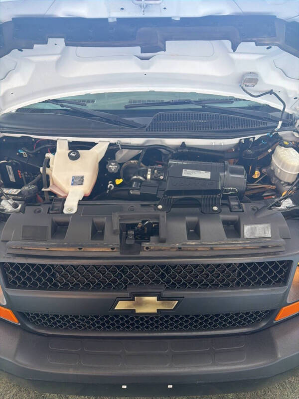 2017 Chevrolet Express LS 3500