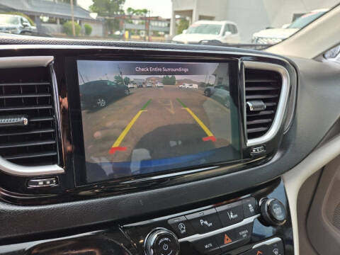 2021 Chrysler Pacifica Touring L