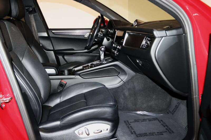 2021 Porsche Macan GTS