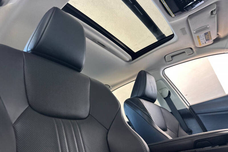 2025 Lexus NX 350h Premium