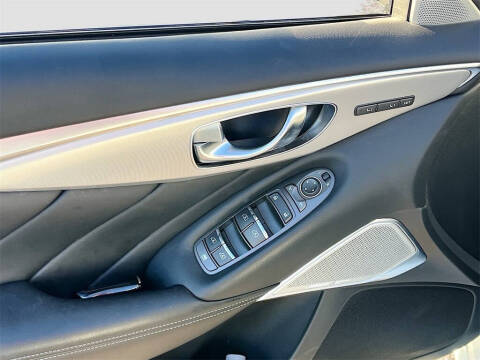 2022 Infiniti Q50 Luxe