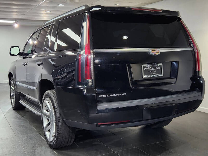 2017 Cadillac Escalade Luxury