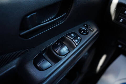 2022 Nissan Kicks S