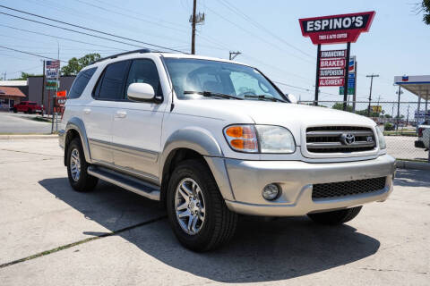 2004 Toyota Sequoia SR5