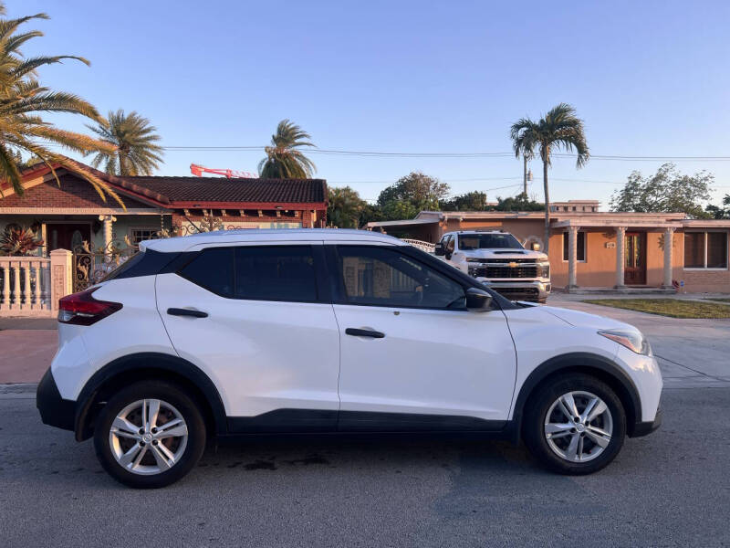 2018 Nissan Kicks S