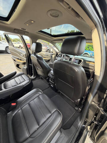 2017 GMC Acadia Denali