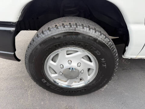 2011 Ford E-Series E-250