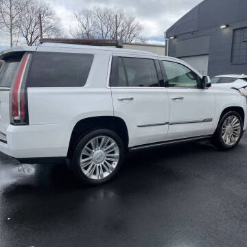 2016 Cadillac Escalade Platinum