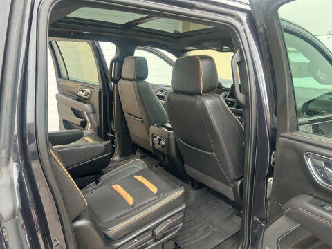 2023 GMC Yukon XL AT4