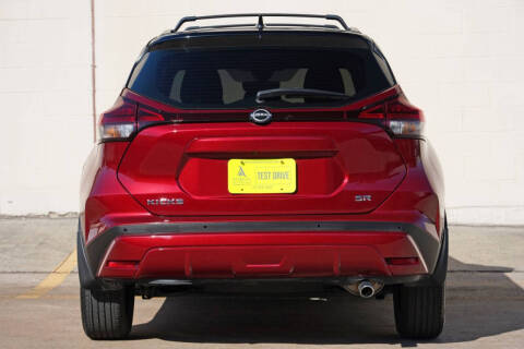 2023 Nissan Kicks SR