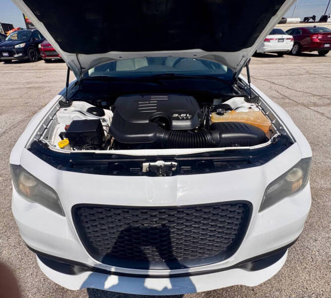 2018 Chrysler 300 Touring