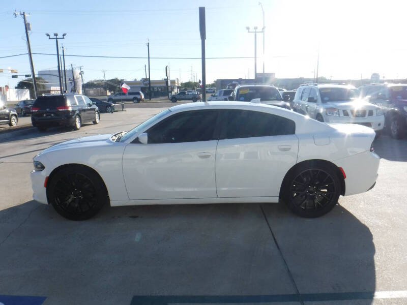 2016 Dodge Charger SXT