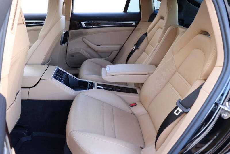 2018 Porsche Panamera 4 E-Hybrid