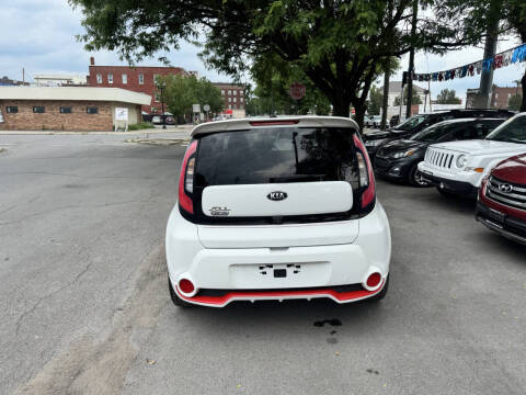 2014 Kia Soul +