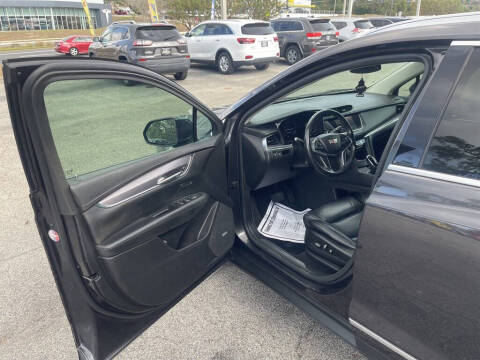 2017 Cadillac XT5 Luxury