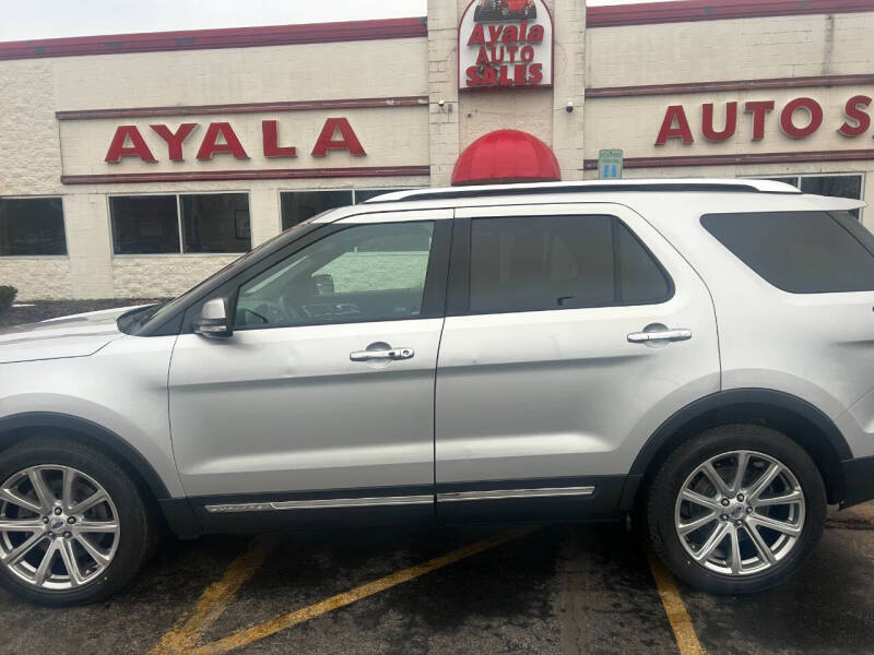 2017 Ford Explorer Limited's photo